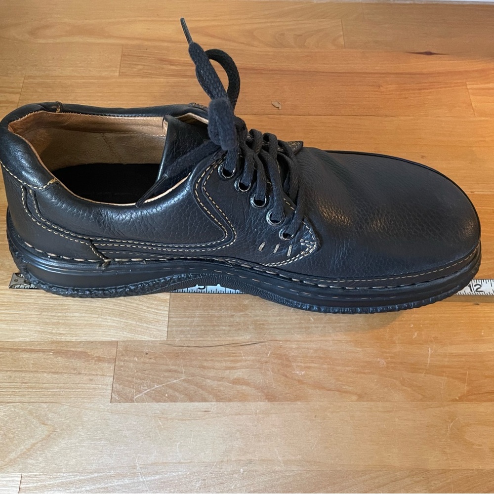 Born Brown Leather Men's Oxfords - Picture 15 of 15